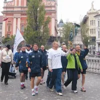 Ankarančanki Alenki Markelj  je pripadala posebna čast, da je olimpijsko baklo z ognjem upanja  ponesla skozi središče Ljubljane 