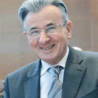 Miran Potrč se spominja, da je bila sedma kitica  Zdravljice za himno sprejeta brez razprave, spontano in z navdušenjem