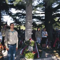 Na bazovi&scaron;ki gmajni se je premier poklonil &scaron;tirim junakom