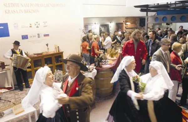 Di&scaron;alo je po teranu, zeli&scaron;čih in  kamnu
