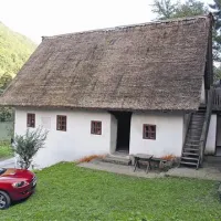  Kosmačeva domačija pri Slapu ob Idrijci