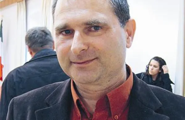 Mag. Radivoj Nardin: ”Pogledati je treba resnici v oči in se vprašati, kaj Izola -  poleg sonca, toplega morja, cenenih namestitev in večinoma  podpovprečnih gostinskih storitev  sploh ponuja gostom.” 
