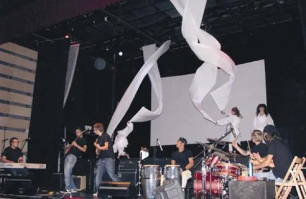Projekt Paralelle in skupina MART na Štrudlfestu 2008