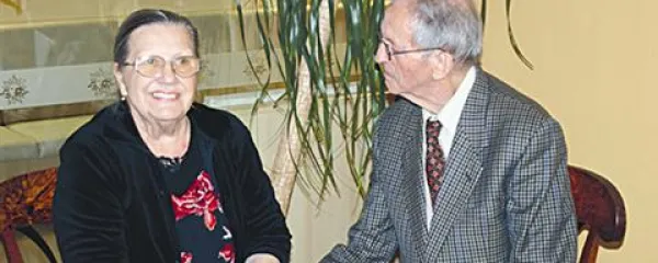 Marjanca Hlavaty Korošec in Karel Korošec na medenih tednih v Medicorjevem centru 