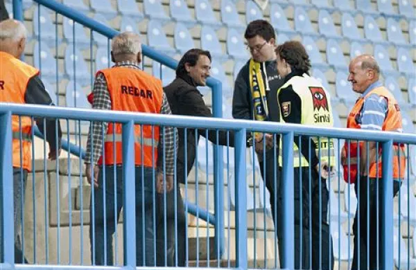 Primož Gliha se je na novogoriški tribuni, kjer je spremljal dvoboj Koprčanov z Domžalami, počutil kot doma