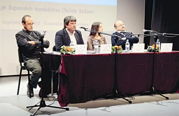 Povabilu na srečanje so se odzvali Robert Rogič, Davorin Terčon, Mojca Vojska Godnič in Ivan Vodopivec.
