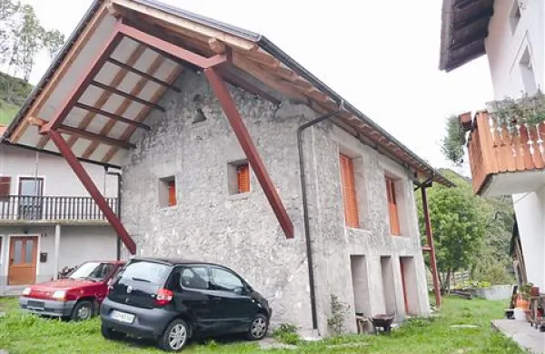 Kdaj bo na vrsti hiša v Jezercah, se sprašujejo domačini?
