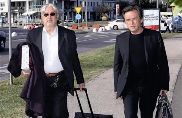 Marjan Mikuž in njegov odvetnik Roman Sevšek 