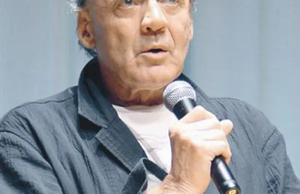 Igralec Bruno Ganz si želi, da ga ne bi povezovali le s  Hitlerjem, ki ga je  sicer odlično upodobil v filmu Propad