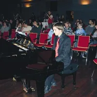 Pianist Marjan Peternel je mojstrsko odigral štiri minute in triintrideset sekund zgovorne tišine 