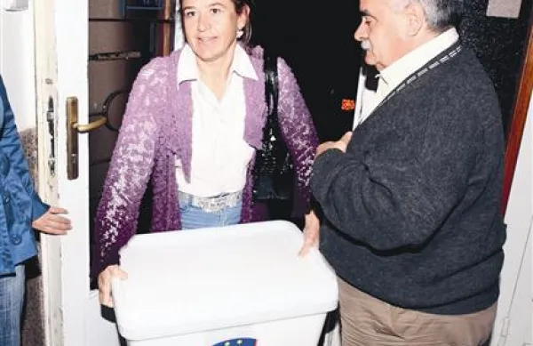 Volilni odbori takole   prinašajo glasovnice z volišč do  občinske volilne komisije 