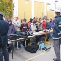 Šolarji so bili navdušeni nad srečanjem.