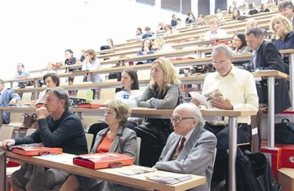 Boris Pahor je prisostvoval celotnemu včerajšnjemu simpoziju (ob njem levo Spomenka in Tine Hribar)