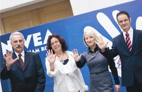 Na sliki: Franc Hočevar, Anita Ogulin (ZPMS), Janja Žbontar Škraba, Kurt Altenburger