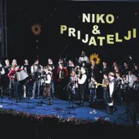 Niko in njegovi učencecv so zaigrali z vsemi gosti prireditve