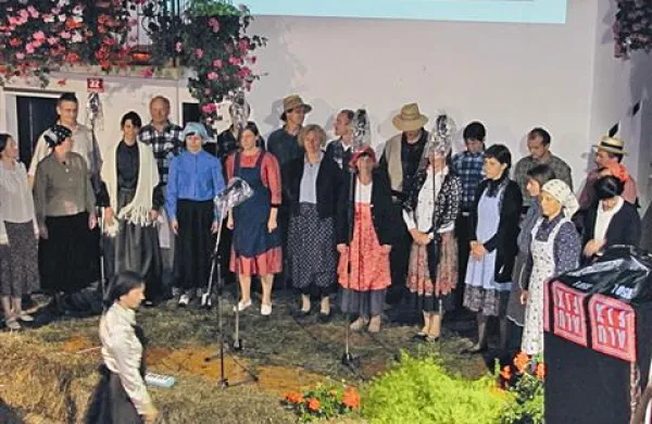 Pesem na vasi
