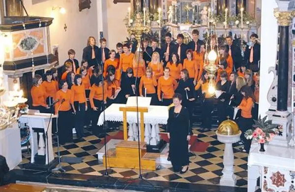 Poklon avtorju slovenske  himne
