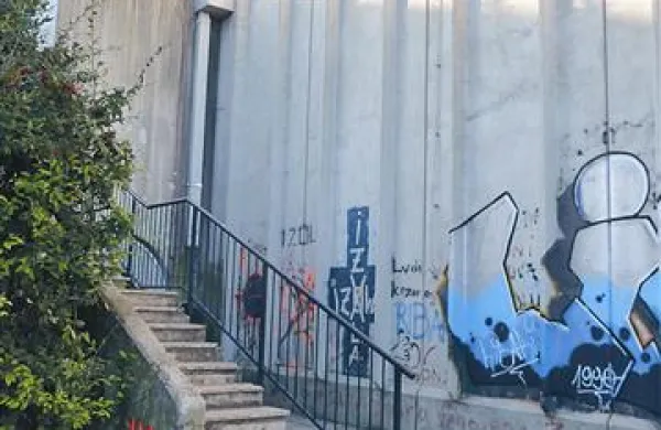 ... in zunanjost športne dvorane Livade