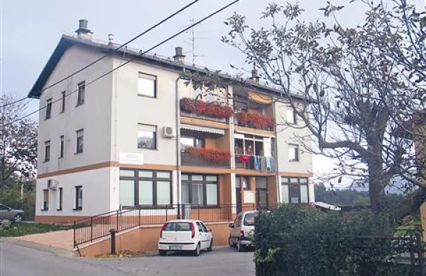Do novega leta naj bi tudi prebivalci Knežaka in okolice v tem bloku dobili lekarno 