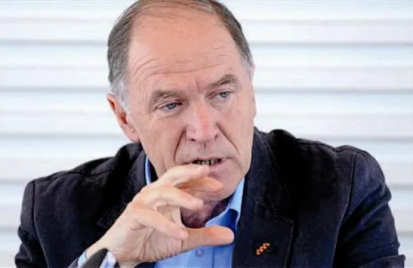 “Ker bodo zaposleni zelo težko izpolnili pogoje za polno pokojnino, se bo ta po naših izračunih v povprečju zmanjšala za 100 do 150 evrov,” pravi Dušan Semolič