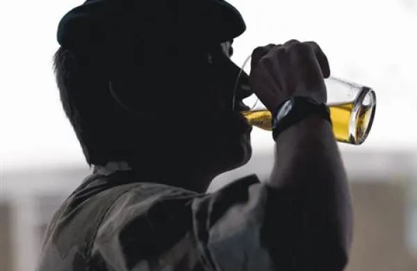 Zaradi preveč popitega alkohola so si Primorci včeraj nakopali veliko težav