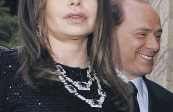 Veronica Lario je bila 20 let v zakonu s Silviem Berlusconijem. 
