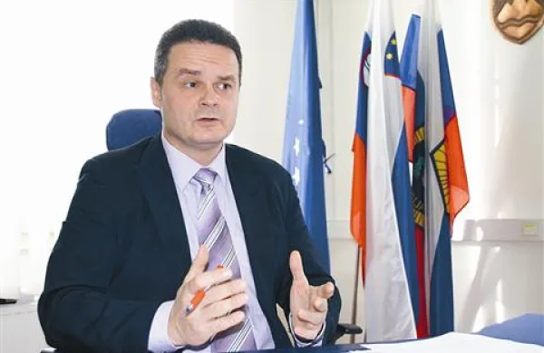 Direktor PU Postojna Iztok Štucin v januarskem intervjuju ni hotel špekulirati o ukinitvi uprave