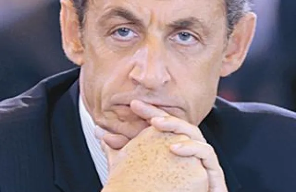 Podpora francoskemu predsedniku je močno padla 