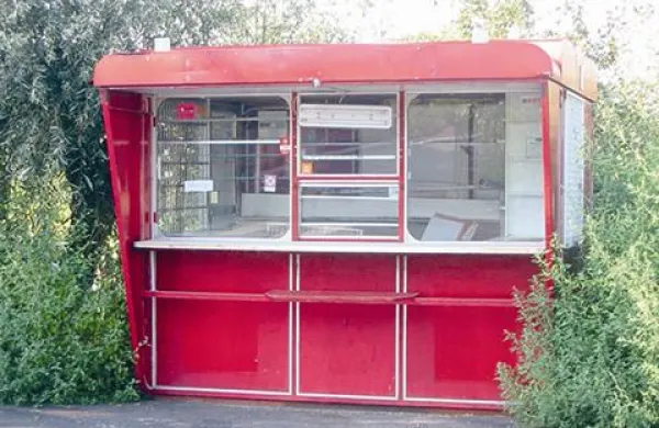 V okolici Postojne je neznanec skušal vlomiti v kiosk (slika je simbolična)