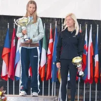 Zmagovalka Kaja Obidič in Aleksandra Fortin