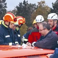 Pri tovrstnem reševanju je uskajenost ekip ključnega pomena