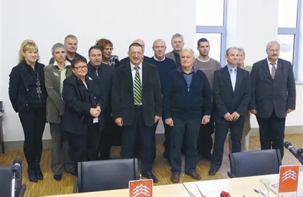 Novi občinski svet lahko začne svoje štiriletno poslanstvo