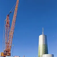 Ko so začeli sestavljati steber prve vetrnice, pa je ministrstvo za okolje dela ustavilo