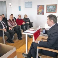 Trajni forum je pravi odgovori na razvojna vprašanja Krasa, menita dr. Oto Luthar in Jasna Fakin Bajec (na desni) 