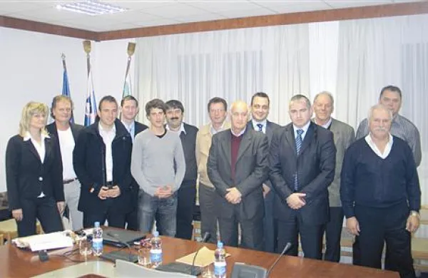 Nov občinski svet občine Hrpelje-Kozina. Na fotografiji manjkata še Damjan Segulin in Vlasta Počkaj 