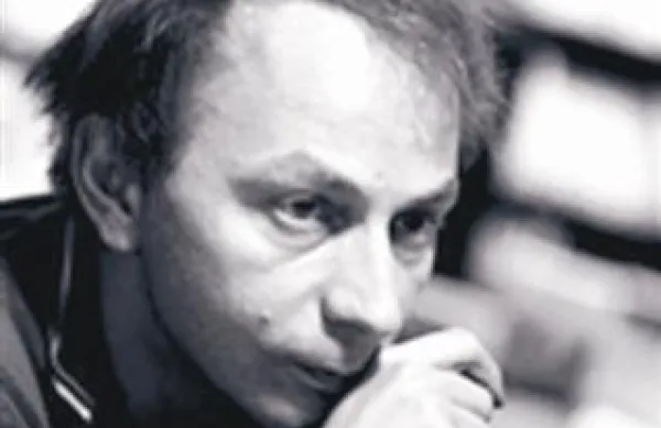 Poleg romana Zemljevid in teritorij Michela Houellebecqa (na fotografiji) so bila v finalnem izboru še dela Apocalypse bebe Virginie Despentes, Parle-leur de batailles, de rois et d'elephants Mathiasa Enarda in Naissance d'un pont Maylis de Kerangal.