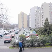 O zelenicah in parkiriščih so se (brez uspeha) že pogajali.  