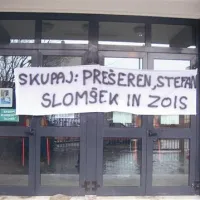 Dijaki slovenski šol v Trstu enotno proti reformi