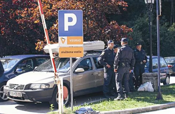 Samo s področja kršitev delovne zakonodaje mora policija v podjetju Vegrad preiskati okoli 1300 primerov. 