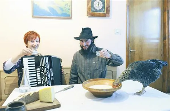 Duo Bakalina - Renata Lapajne in Jani Kutin 