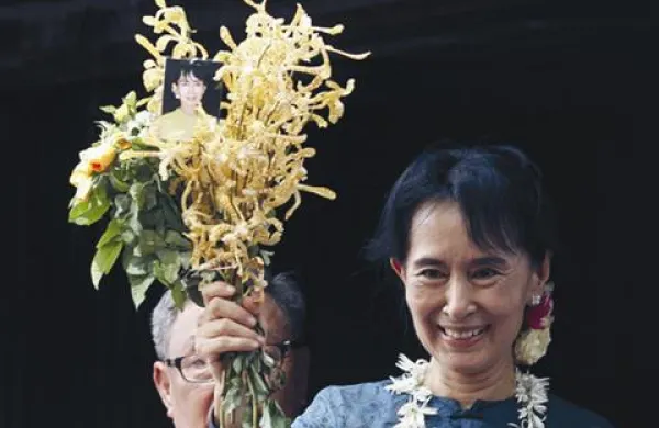Aung San Suu Kyi: 
