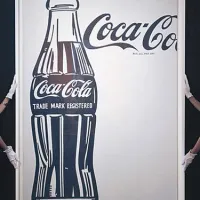 Slika Andyja Warhola, steklenica cocacole je našla kupca za skoraj 25,5 milijona evrov.