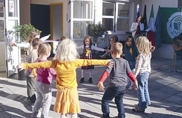 Plačila vrtca so v celoti oproščeni tudi prejemniki denarne socialne pomoči.