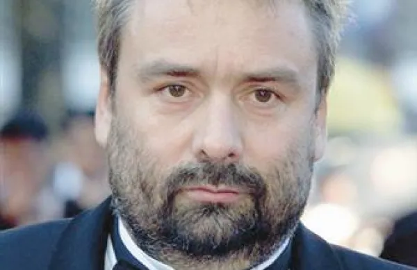 V postprodukciji je sicer trenutno film Colombiana, za katerega je Besson napisal scenarij, v kinih ga pričakujejo prihodnje leto. Za Bessona je letošnje leto eno plodnejših, saj je v različnih scenarističnih vlogah sodeloval še pri najmanj treh filmih (Arthur 3: The War of Two Worlds, The Extraordinary Adventures of Adele Blanc-Sec, From Paris With Love).