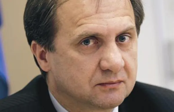 Simič je odstopil prav na dan, ko je na sporedu prijateljska tekma med nogometnima reprezentancama Slovenije in Gruzije