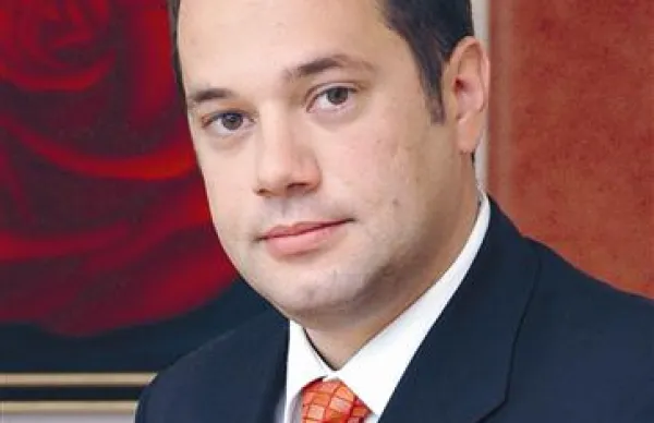 Matej Arčon: “Žalostno je, da lokalna skupnost o prodaji izve iz medijev” 