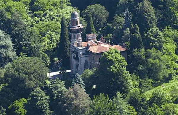 Laščakova vila v eksotičnem parku še čaka na razplet