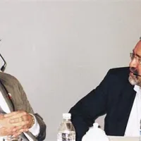 Z bivšim  poljskim  predsednikom,  Nobelovim  nagrajenem Lechom  Waleso