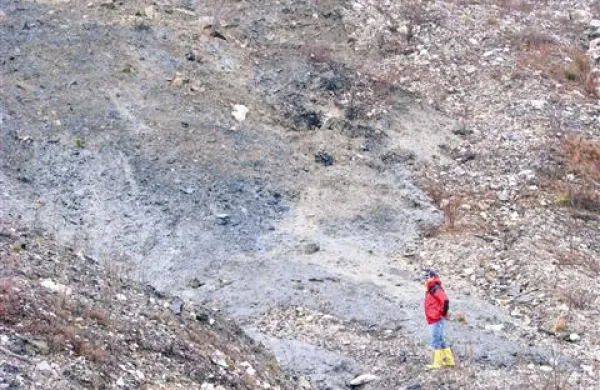 Plaz Slano blato nad Lokavcem, ki se je sprožil pred 10 leti, še  ne miruje, do konca meseca pa so napovedani še trije deževni dnevi   