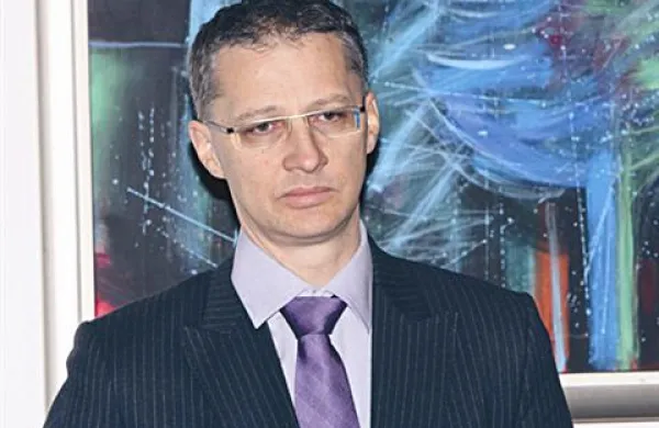 Lukšič je že v sredo pojasnil, da so imeli Poljaki pri organizaciji košarkarskega EP leta 2009 devet milijonov evrov stroškov in deset milijonov prihodkov. V našem primeru bi predvideni stroški znašali 14 milijonov evrov, dobička pa najbrž ne bi imeli, meni Lukšič. 